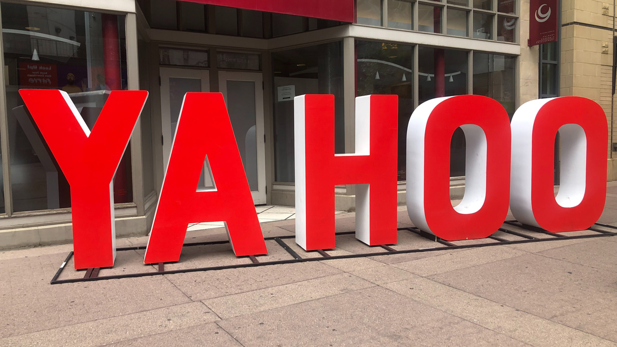 How to Create CSV Files to Import into Yahoo Large Image